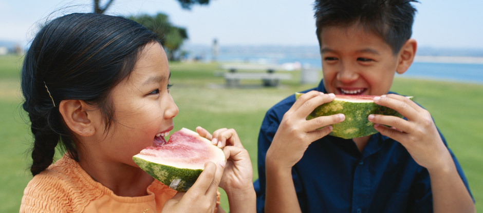 Work Together As a Family to Keep Healthy & Fit